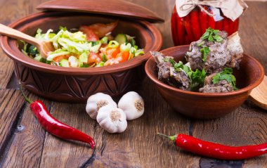 kavrulmuş et ve sebze