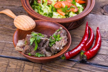 kavrulmuş et ve sebze