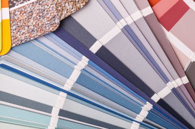 Yazdırma ve boyama için renk paleti rehberine yakın plan. Kavram - tasarım için renk seçimi.