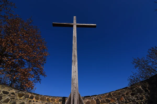 Kruis in plaats van de steiger — Stockfoto