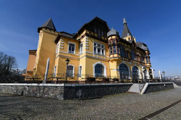 Castillo Vetruse en la ciudad checa Usti nad Labem — Foto de Stock