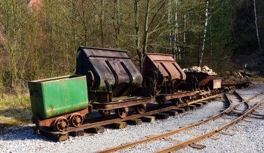 Taş ocağı dar parça