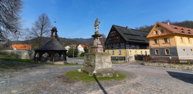 Köy Zubrnice Kuzey Bohemya'da