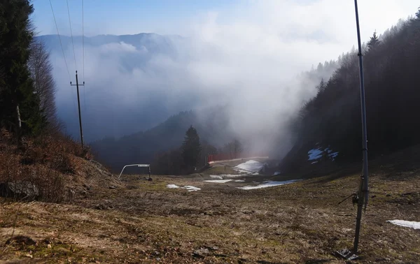 Después de la temporada en pista de esquí — Foto de Stock