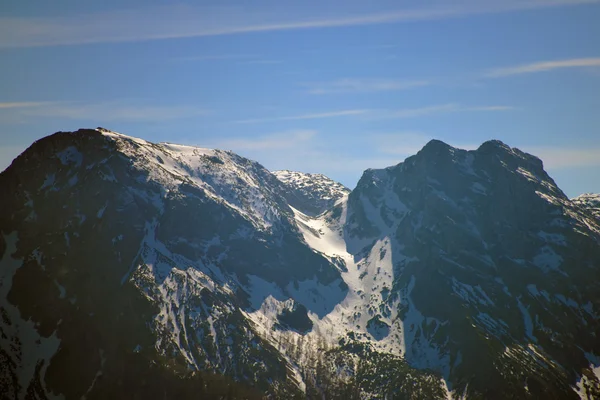 Alpin utsikt från lång väg — Stockfoto
