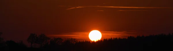 Puesta de sol en las montañas Krusne — Foto de Stock