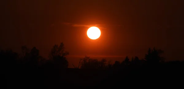 Puesta de sol en las montañas Krusne — Foto de Stock