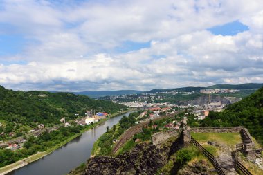 Castle Strekov nehir Labe vadisinde