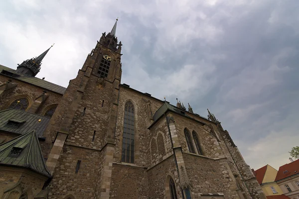 Grote stad Brno met Spilberk kasteel — Stockfoto