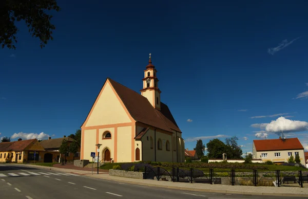 Náměstí v obci Sevetin v jižních Čechách — Stock fotografie