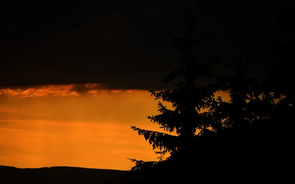 Sonnenuntergang am Abend im Jeseniky Gebirge — Stockfoto