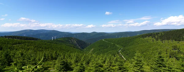 Güneşli bir gün dağda Jesenik