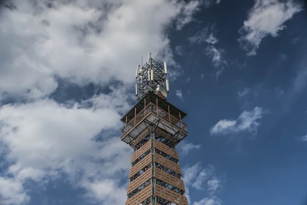 Uitkijktoren Radejcin in zomerdag — Stockfoto