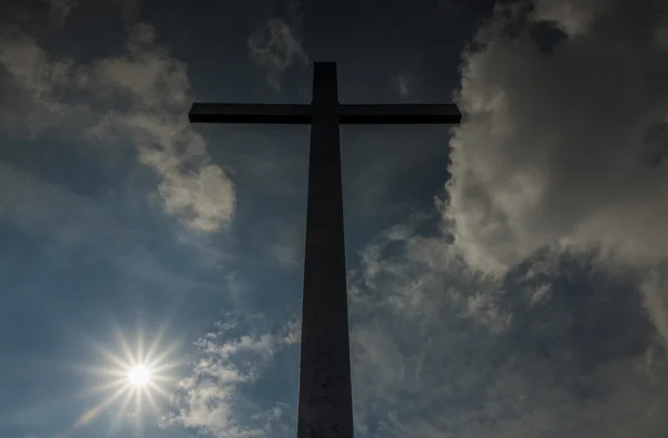 Cross in valley of river Labe — 图库照片