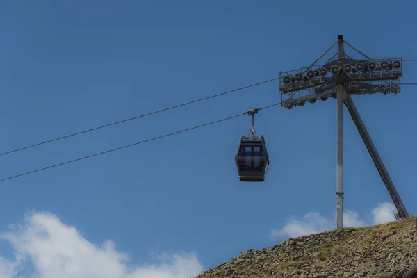 Cable car to Snezka hill — Stock Photo, Image