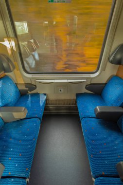 Çek Cumhuriyeti 'nde Linz' den Prag 'a hızlı trenlerde mavi koltuklu kompartıman