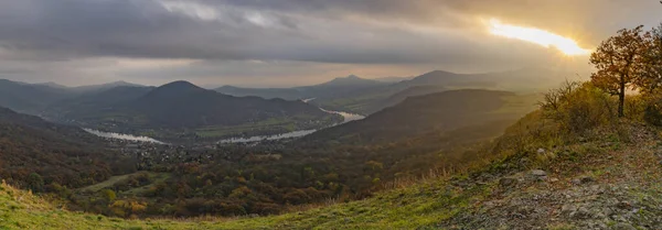 Skalky Punto Vista Sulla Valle Del Fiume Labe Autunno Giorno — Foto Stock