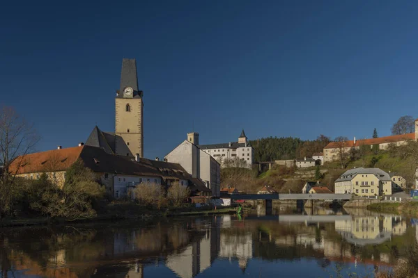 Rozmberk Nad Cidade Vltavou Com Castelo Velho Sobre Vale Rio — Fotografia de Stock