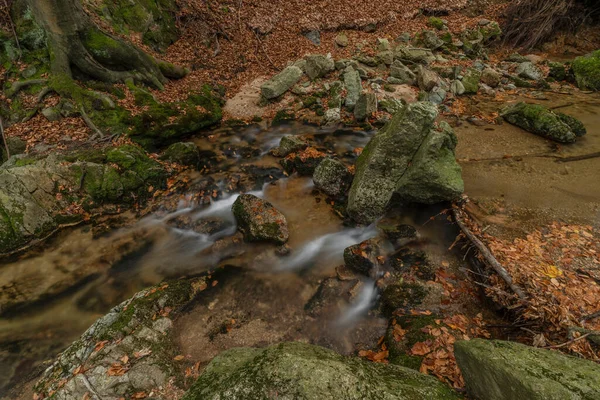 Maly Bily Stolpich Wasserfall Herbst Frischer Kalter Morgen Isergebirge — Stockfoto