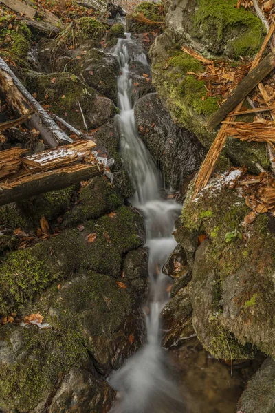 Vodopád Pod Cernavou Východě Moravy Podzim Zimní Chladný Barevný Den — Stock fotografie