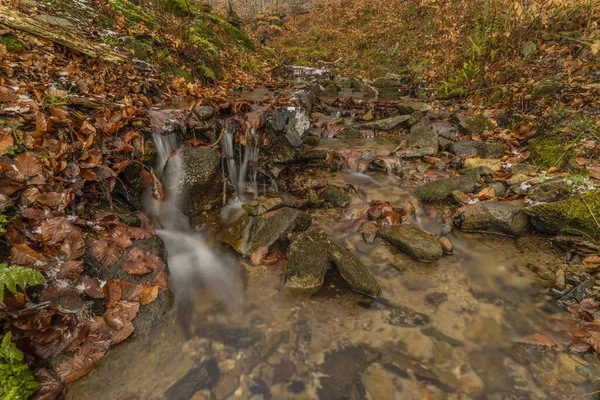 Cascade Sous Cernava Dans Région Moravie Orientale Automne Hiver Jour — Photo