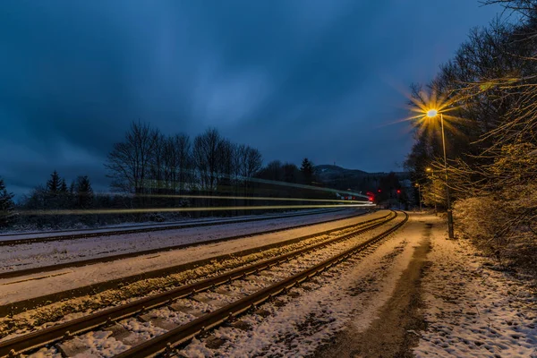 Der Winterlich Verschneite Bahnhof Jedlova Inmitten Des Luzicke Gebirges Frostigen — Stockfoto