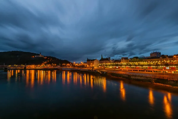 Éjszaka Narancssárga Fények Völgyében Labe Folyó Közelében Usti Nad Labem — Stock Fotó