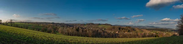 Vista Roprachtice Villaggio Con Vecchia Chiesa Primavera Bella Serata Colore — Foto Stock