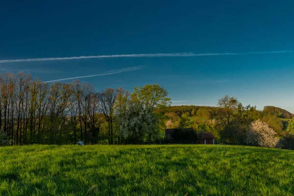 Mooie Weiden Boven Vizovice Stad Met Zonsopgang Frisse Kleurlucht Oost — Stockfoto