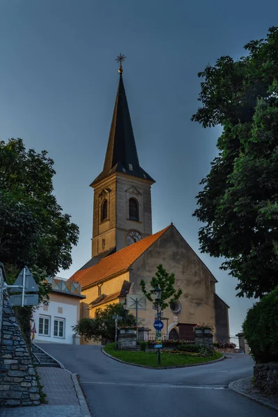 Eglise Pfarrkirche Sankt Radegundis Autriche Lever Soleil Couleur Matin — Photo