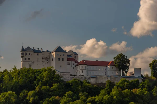 Château Dans Centre Slovaquie Près Banska Bystrica Par Temps Nuageux — Photo