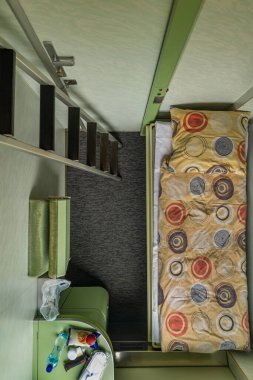 Slovakya 'da Roznava üzerinden Prag' dan Presov 'a hızlı gece arabasında tek kompartıman