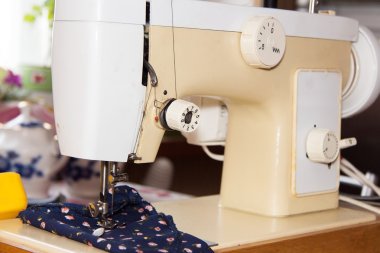 eski dikiş makinesi portre