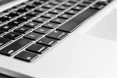 laptop klavye yakın çekim, sığ derinlik-in tarla