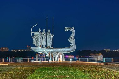 Kiev şehrinin kuruluşunun anısına bir işaret.