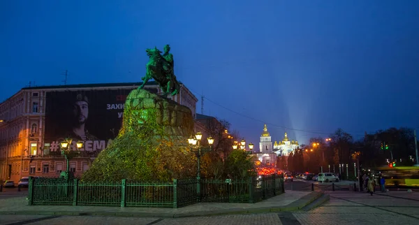 Monumento Bohdan Khmelnytsky Kiev —  Fotos de Stock