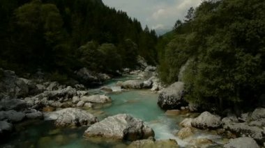 İn akışı river rapids yakın çekim