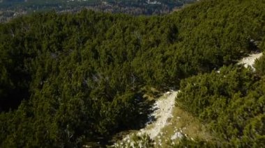 İki dağ gölleri havadan bakış