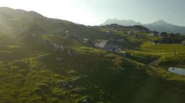 Köylü dağ evler hava bakış açısı