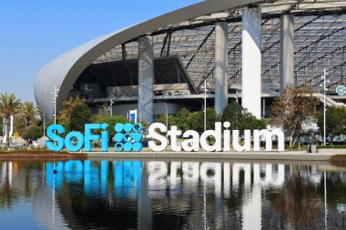 Inglewood, California - 24 Ekim 2025: SoFi Stadyumu, Los Angeles metropolitan bölgesindeki 1001 Stadyumu Dr Inglewood 'da ikonik spor ve eğlence merkezi