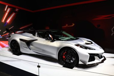 Chevrolet CORVETTE CX Konsepti 2025 Los Angeles Otomobil Fuarı 'nda. Los Angeles Otomobil Fuarı Kuzey Amerika 'daki en büyük otomobil fuarlarından biridir.