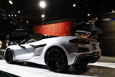 Chevrolet CORVETTE CX Konsepti 2025 Los Angeles Otomobil Fuarı 'nda. Los Angeles Otomobil Fuarı Kuzey Amerika 'daki en büyük otomobil fuarlarından biridir.