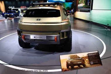 Hyundai CRATER Konsepti 2025 Los Angeles Otomobil Fuarı 'nda. Los Angeles Otomobil Fuarı Kuzey Amerika 'daki en büyük otomobil fuarlarından biridir.