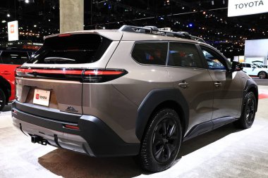 Los Angeles, California - 26 Kasım 2026 Toyota bZ Woodland, 2025 Los Angeles Otomobil Fuarı. Los Angeles Otomobil Fuarı Kuzey Amerika 'daki en büyük otomobil fuarlarından biridir.