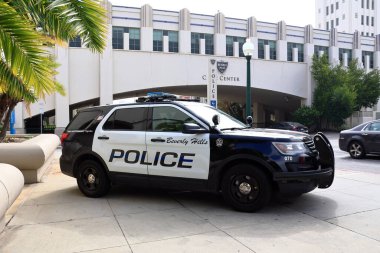 Beverly Hills, California - 26 Ekim 2025: Beverly Hills Polis Departmanı arabası