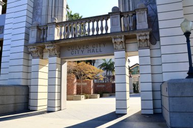 Culver City, California - 6 Kasım 2025 Culver Belediye Binası 9770 Culver Bulvarı 'nda yer almaktadır.