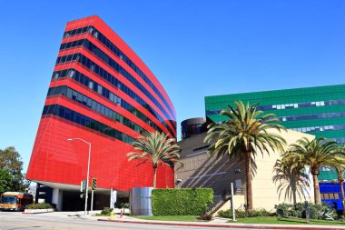 Batı Hollywood, Kaliforniya - 23 Kasım 2025: Pasifik Tasarım Merkezi 'nin dış görünümü, Batı Hollywood' daki ikonik mimari kompleksi