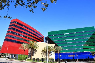 Batı Hollywood, Kaliforniya - 23 Kasım 2025: Pasifik Tasarım Merkezi 'nin dış görünümü, Batı Hollywood' daki ikonik mimari kompleksi