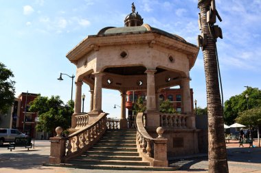 Los Angeles, Kaliforniya - 5 Kasım 2025: Mariachi Plaza Metro Tren İstasyonu, Boyle Heights, Los Angeles