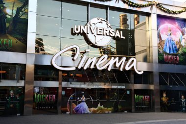 Los Angeles, Kaliforniya - 5 Kasım 2025: Universal Sinema Salonu Universal Stüdyoları CityWalk, popüler eğlence ve eğlence merkezi